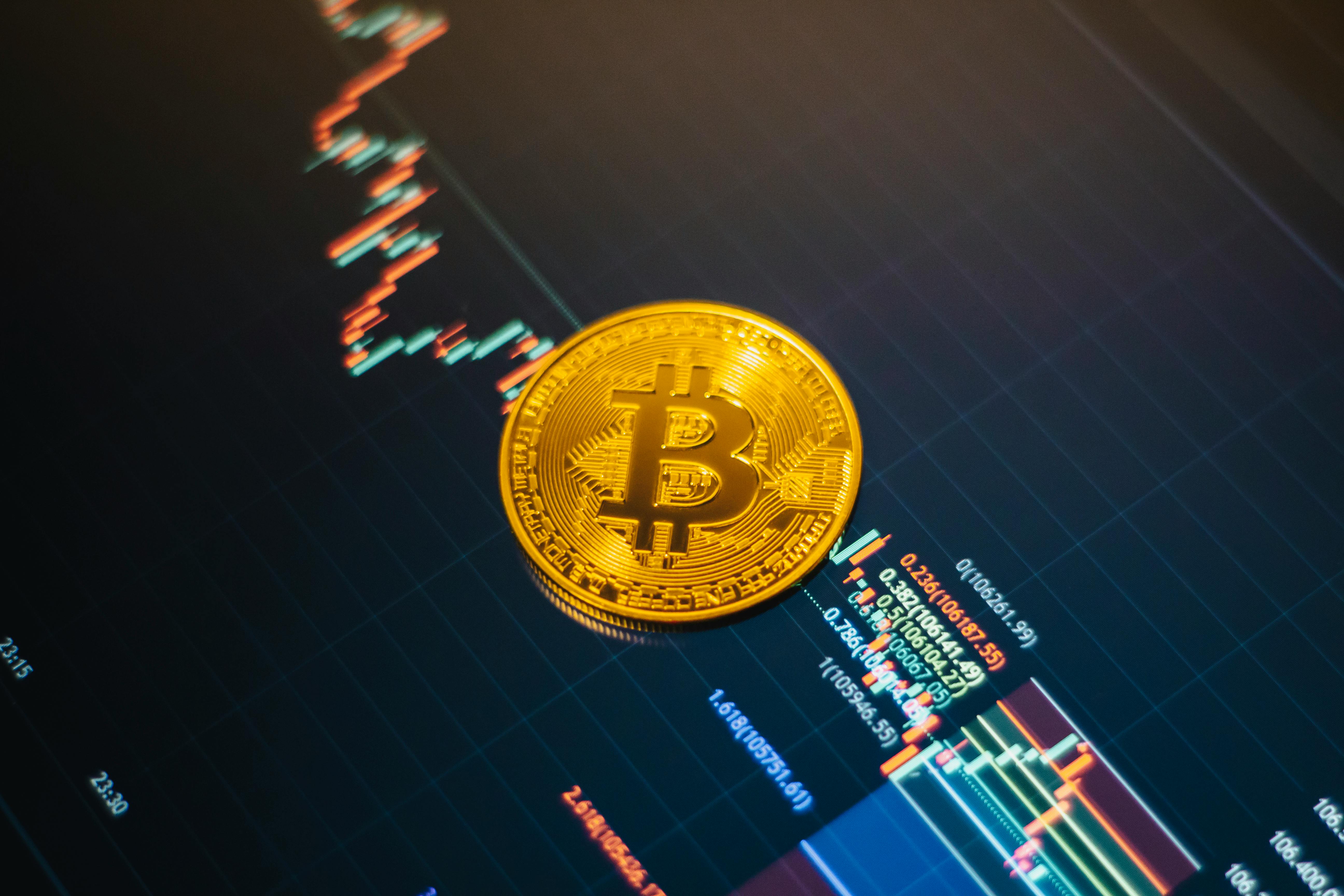 Why Is Bitcoin Down Today? BTC Slides Below $77K as Liquidations Hit Crypto